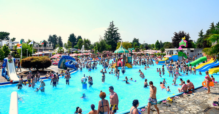 Si Era Ferita Battendo Il Capo Contro Uno Scivolo De Le Cupole Lido Di Cavallermaggiore A Processo Il Legale Rappresentante Targatocn It