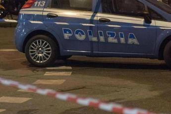 Napoli, ragazzo accoltellato a Chiaia: fermato un 14enne Napoli, ragazzo accoltellato a Chiaia: fermato un 14enne