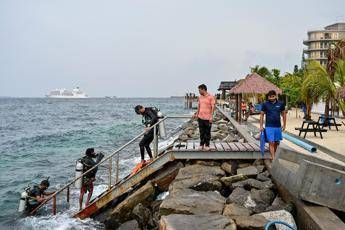 Italiani morti alle Maldive, oggi nuova missione per recuperare gli altri corpi Italiani morti alle Maldive, oggi nuova missione per recuperare gli altri corpi
