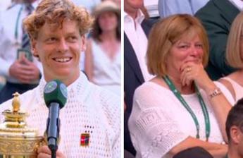 Sinner, il trionfo a Wimbledon e la fuga di mamma Siglinde: "Sei uscita..." Sinner, il trionfo a Wimbledon e la fuga di mamma Siglinde: "Sei uscita..."