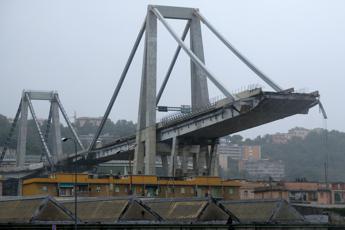https://www.targatocn.it/fileadmin/archivio/adnkronos/imported/www.adnkronos.com_resources_02a7-211da62beceb-142f995e3f5a-1000_format_medium_genova_ponte_morandi_crollo_front_afp.jpeg.jpeg