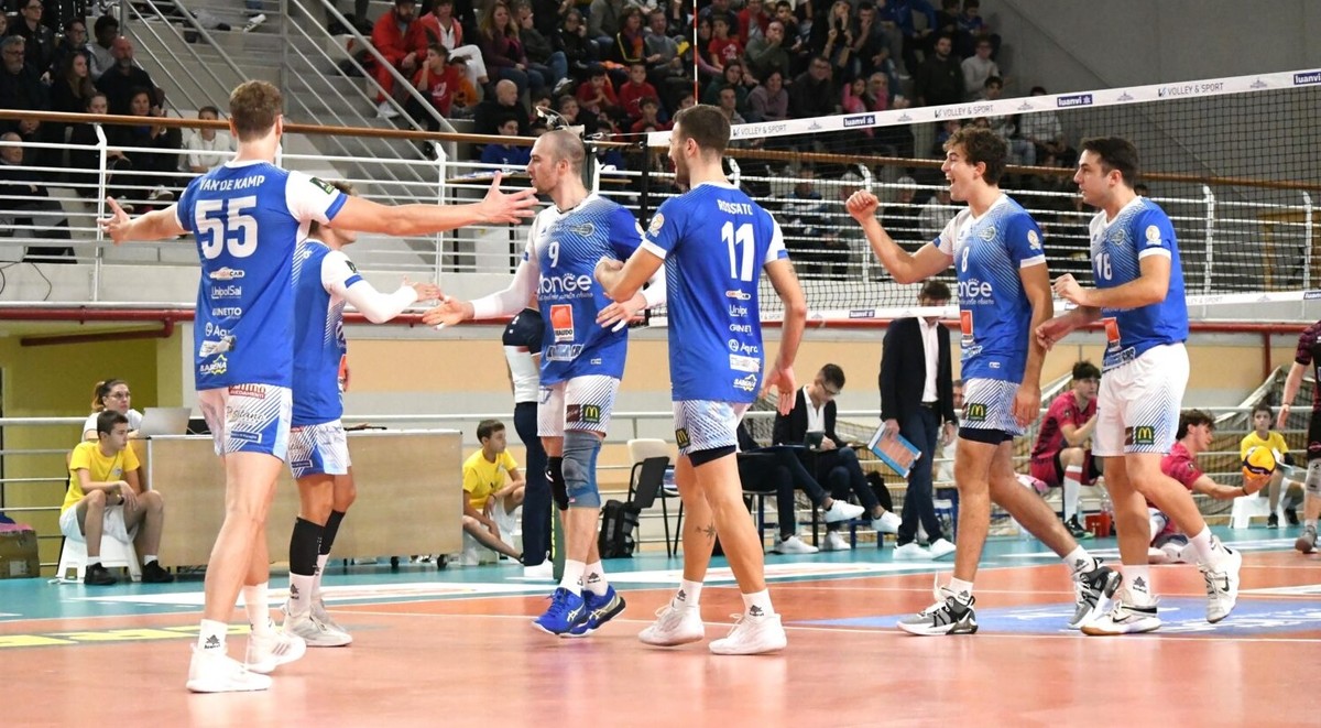 Volley maschile A3: Savigliano in Sardegna alla caccia della prima vittoria esterna Volley maschile A3: Savigliano in Sardegna alla caccia della prima vittoria esterna