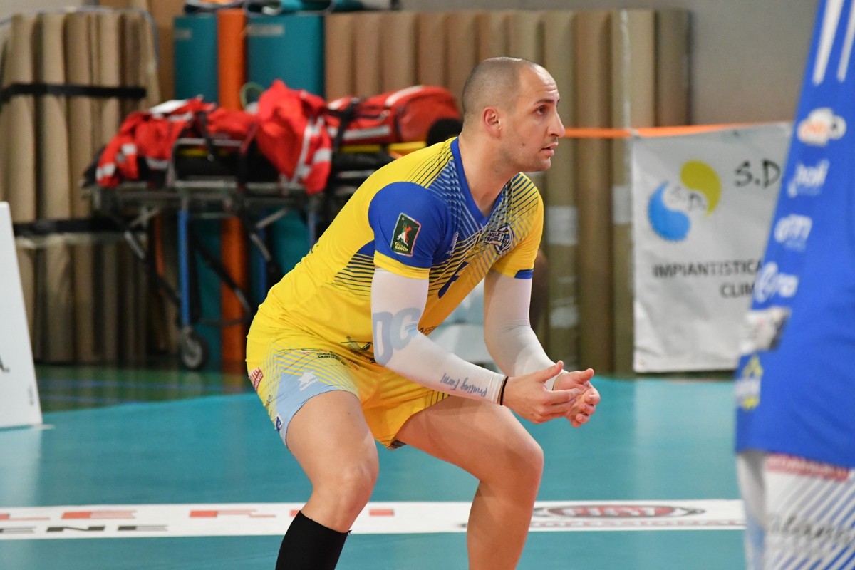 Volley maschile A3: Savigliano, confermato il libero Daniele Gallo ...