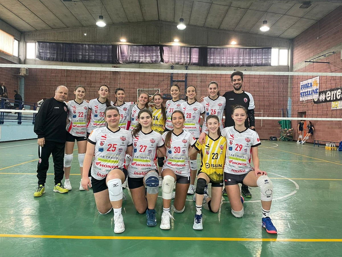 Volley femminile: le gattine biancorosse trascinano la Lab Travel Honda Cuneo alla vittoria Volley femminile: le gattine biancorosse trascinano la Lab Travel Honda Cuneo alla vittoria
