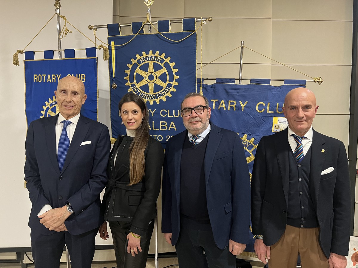 Conferenza di Gianni Bertolusso sulla Intelligenza Artificiale all’Interclub dei Rotary Alba, Bra e Savigliano Conferenza di Gianni Bertolusso sulla Intelligenza Artificiale all’Interclub dei Rotary Alba, Bra e Savigliano