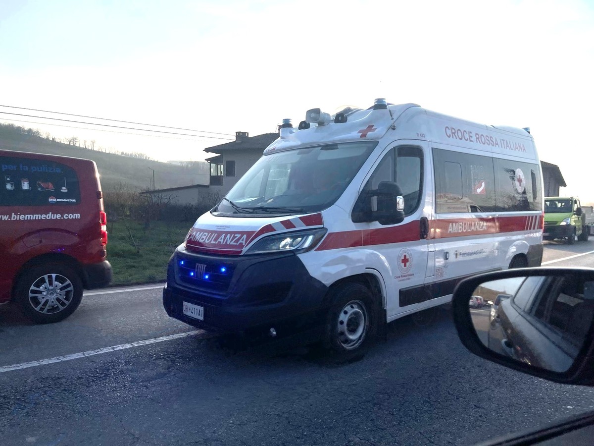 La tragedia in un'area a parcheggio lungo la Provinciale 7