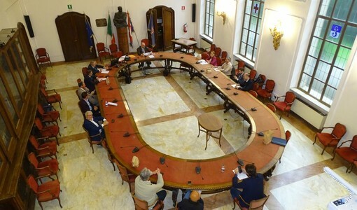Provincia, amministratori al voto domenica 29 novembre per eleggere presidente e consiglio provinciale Provincia, amministratori al voto domenica 29 novembre per eleggere presidente e consiglio provinciale