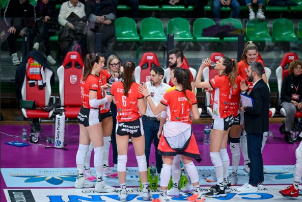 Volley A1F. Con le bocche cucite, Cuneo ospita Scandicci con una Dodson in più Volley A1F. Con le bocche cucite, Cuneo ospita Scandicci con una Dodson in più