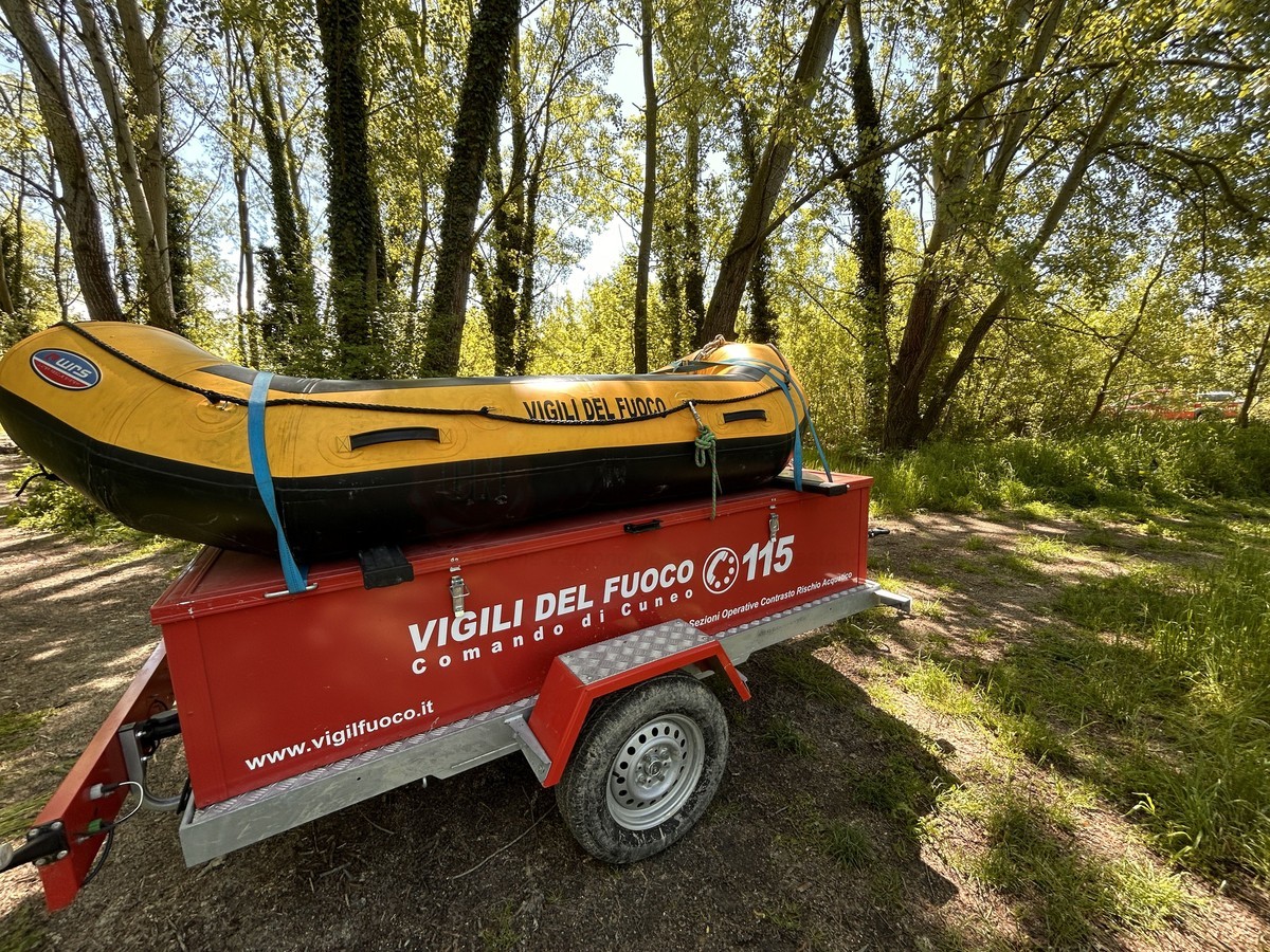 Allarme per un bambino di 4 anni caduto nel torrente Maira a Savigliano: vigili del fuoco in forze sul posto