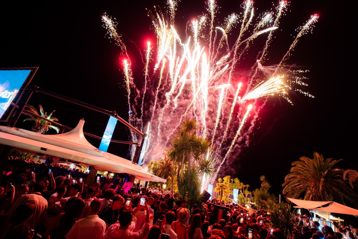 A Le Vele Alassio Il Gran Finale Di Stagione Grandi Ospiti Musica Ed a-le-vele-alassio-il-gran-finale-di-stagione-grandi-ospiti-musica-ed