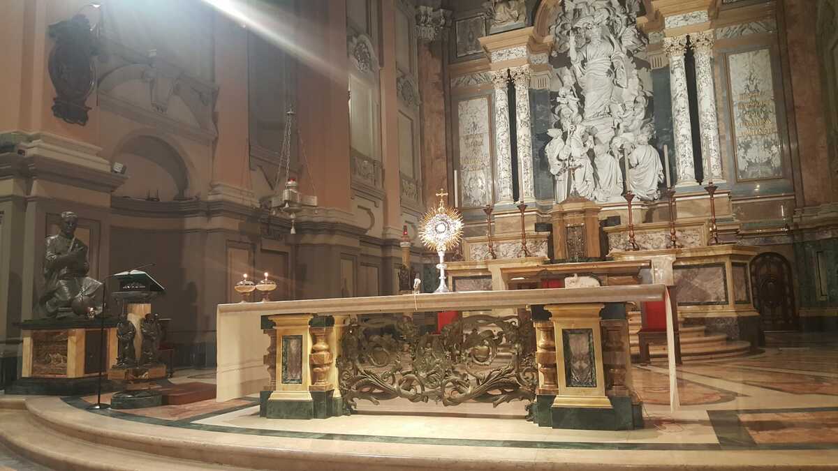 https://www.targatocn.it/fileadmin/archivio/targatocn/2026/07/Adorazione_eucaristica_nel_Tempio_di_San_Paolo_ad_Alba.jpg