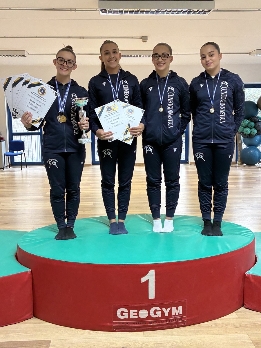 Le atlete di Cuneoginnastica Jennifer Pancera, Alissa Frakulla, Sara Hadouz e Vera Giraudo Le atlete di Cuneoginnastica Jennifer Pancera, Alissa Frakulla, Sara Hadouz e Vera Giraudo