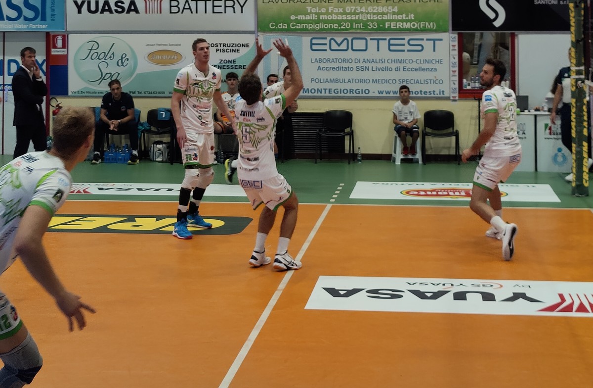 Volley A2M. Cuneo dà prova di carattere a Grottazzolina, ma il match è della Videx che vince 3-1 Volley A2M. Cuneo dà prova di carattere a Grottazzolina, ma il match è della Videx che vince 3-1