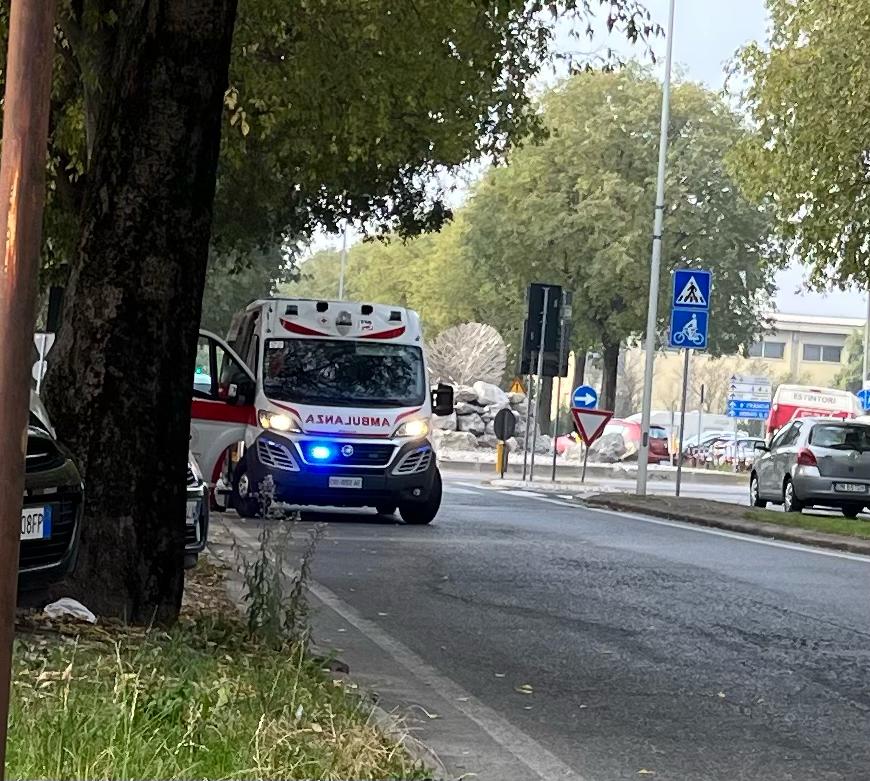 Cuneo, un ferito in un tamponamento lungo corso De Gasperi Cuneo, un ferito in un tamponamento lungo corso De Gasperi