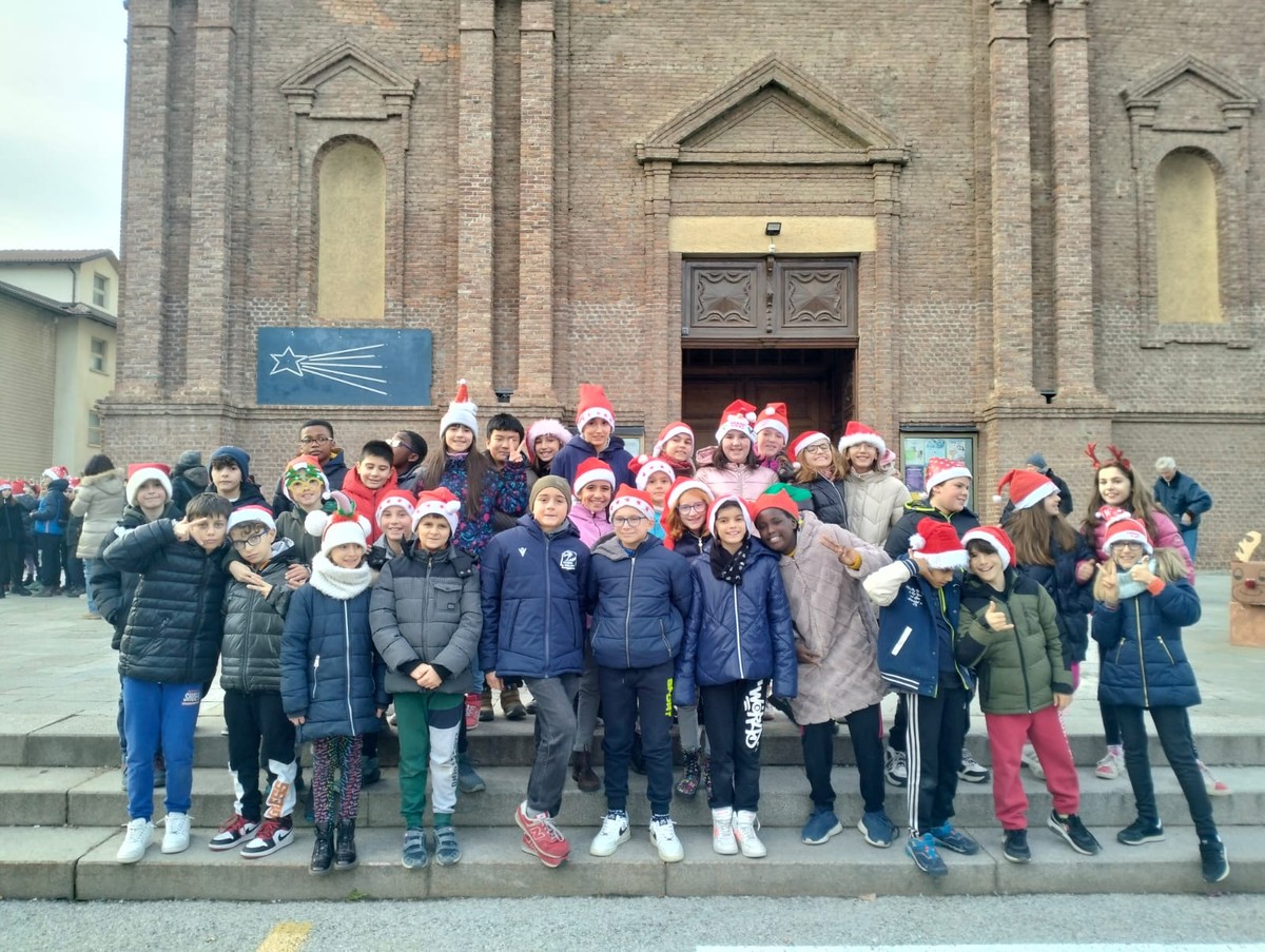 Natale in musica per la scuola primaria di San Rocco Castagnaretta (Foto e Video)
