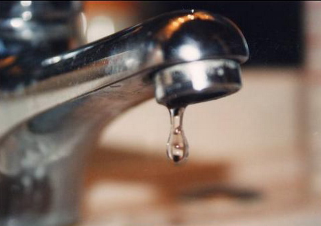 Acqua torbida causa maltempo: Acda chiede a Cuneo e ad altri cinque Comuni di vietarne l’utilizzo alimentare Acqua torbida causa maltempo: Acda chiede a Cuneo e ad altri cinque Comuni di vietarne l’utilizzo alimentare