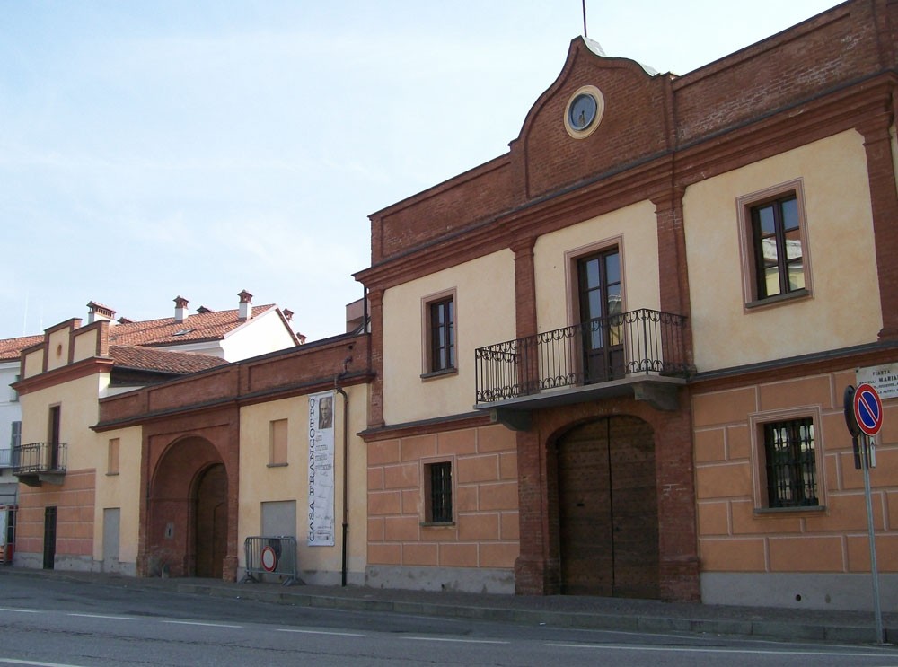 Domenica alla scoperta di Busca sotterranea con la mostra in Casa Francotto Domenica alla scoperta di Busca sotterranea con la mostra in Casa Francotto
