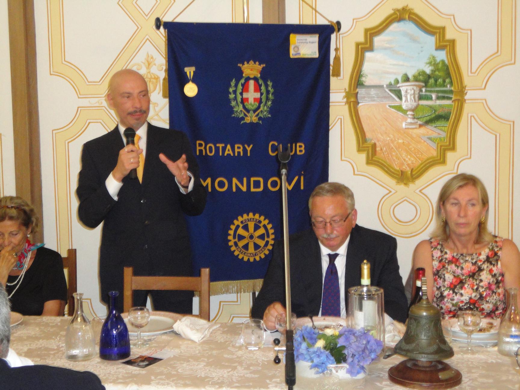 Rotary Mondovì: si è parlato di imbottigliamento dell'acqua con ...