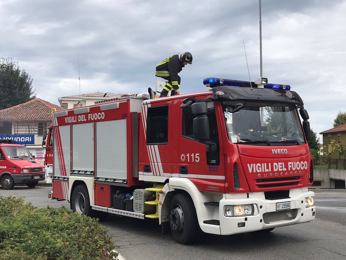 In fiamme il tetto di un’abitazione a Madonna delle Grazie, alle porte di Cuneo In fiamme il tetto di un’abitazione a Madonna delle Grazie, alle porte di Cuneo