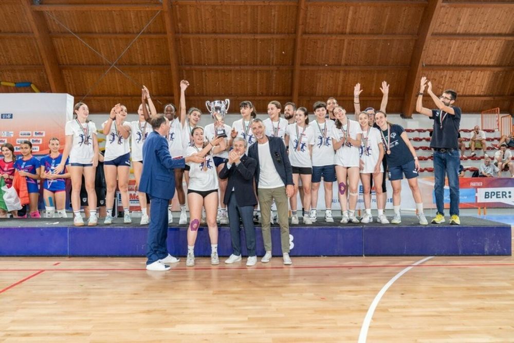 VOLLEY / La Mon.Vi. Bam Under 14 femminile tra le migliori compagini giovanili italiane VOLLEY / La Mon.Vi. Bam Under 14 femminile tra le migliori compagini giovanili italiane