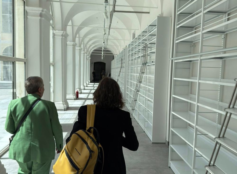 Serviranno quattro mesi per il trasloco di 350mila libri dalla vecchia alla nuova biblioteca di Cuneo Serviranno quattro mesi per il trasloco di 350mila libri dalla vecchia alla nuova biblioteca di Cuneo