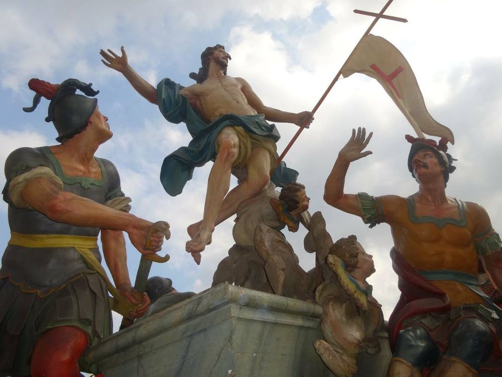 Cristo risorto, chiesa dei Battuti Bianchi, a Bra