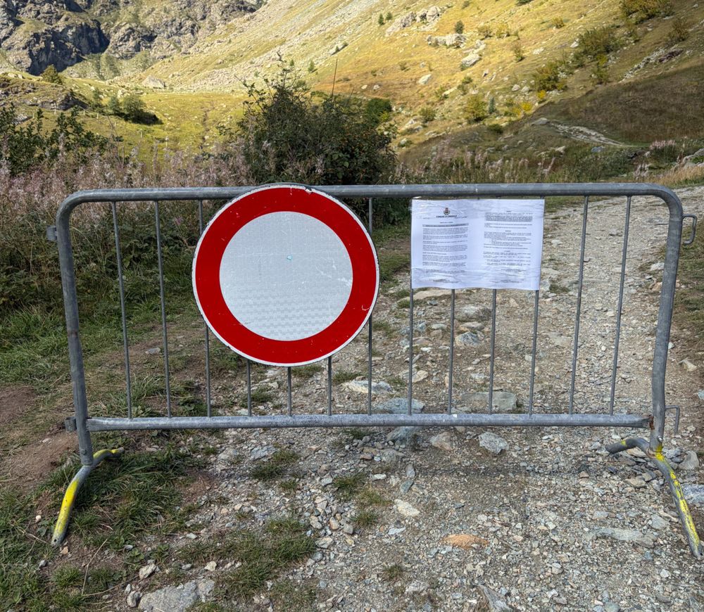 Lavori per il nuovo elettrodotto tra Pian della Regina e Pian del Re: chiuso temporaneamente il sentiero