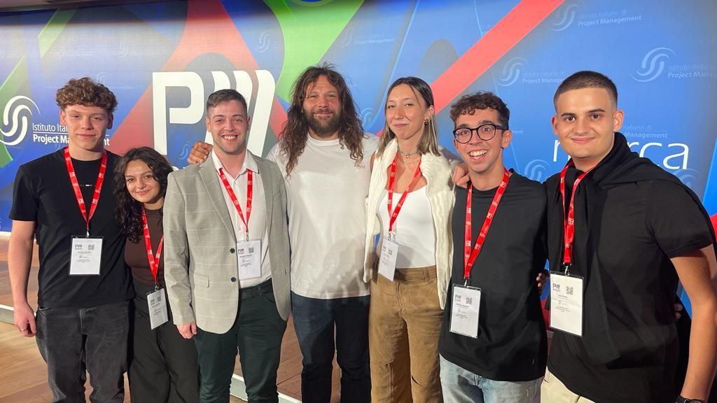 A Roma gli studenti hanno incontrato l'ex rugbista Martin Castrogiovanni A Roma gli studenti hanno incontrato l'ex rugbista Martin Castrogiovanni