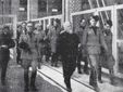 Seconda metà degli anni '20: il segretario del PNF Augusto Turati visita la cartiera. Anche il sen. Burgo veste l'Orbace di ordinanza