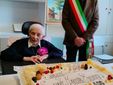 Suor Emma Mossio festeggiata in occasione dei suoi 100 anni Suor Emma Mossio festeggiata in occasione dei suoi 100 anni