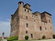 Il castello di Grinzane Cavour (foto Ramunno) Il castello di Grinzane Cavour (foto Ramunno)