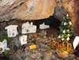 Il suo presepe "all'ombra del Santuario di Santa Lucia"