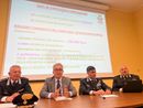 Il procuratore della Repubblica di Asti Biagio Mazzeo illustra i dettagli dell'operazione insieme ai vertici del Comando Provinciale dei Carabinieri Il procuratore della Repubblica di Asti Biagio Mazzeo illustra i dettagli dell'operazione insieme ai vertici del Comando Provinciale dei Carabinieri