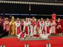 In corso la sfilata storica che precede la disputa del Palio degli Asini In corso la sfilata storica che precede la disputa del Palio degli Asini