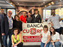 Una parte dell'equipe della Banca del cuore che ha operato in piazza Galimberti, a Cuneo Una parte dell'equipe della Banca del cuore che ha operato in piazza Galimberti, a Cuneo