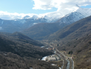 L'alta valle dalla torre di Brachi, sullo sfondo il Pizzo di Ormea innevato L'alta valle dalla torre di Brachi, sullo sfondo il Pizzo di Ormea innevato