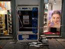 Cuneo, dato alle fiamme il dispenser automatico della Farmacia Vivalda: "I vostri bollenti spiriti hanno incendiato il distributore" Cuneo, dato alle fiamme il dispenser automatico della Farmacia Vivalda: "I vostri bollenti spiriti hanno incendiato il distributore"