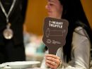 Una passata edizione della Fiera Internazionale del Tartufo Bianco d'Alba (Getty Images) Una passata edizione della Fiera Internazionale del Tartufo Bianco d'Alba (Getty Images)
