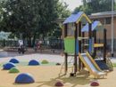 L'area di gioco davanti alla Scuola d'Infanzia del quartiere Donatello L'area di gioco davanti alla Scuola d'Infanzia del quartiere Donatello