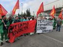 Una passata protesta agli ingressi della Merlo Una passata protesta agli ingressi della Merlo