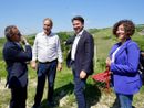 Giuseppe Conte con Sarah Disabato, Ivano Martinetti e il produttore albese Tino Colla