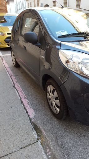 Parcheggi di cortesia per gestanti e mamme: quale futuro a Fossano?