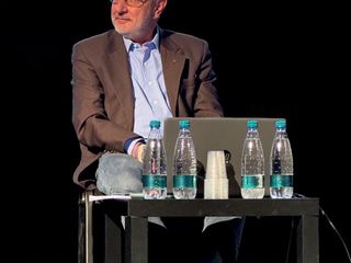 Il giornalista Mediaset Beppe Gandolfo Il giornalista Mediaset Beppe Gandolfo