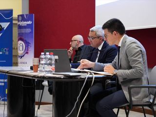 Nelle foto alcuni momenti dell'assemblea di zona tenuta martedì