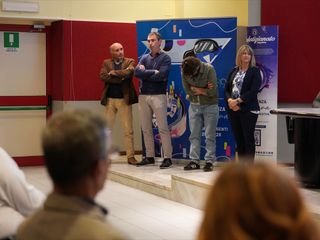 Nelle foto alcuni momenti dell'assemblea di zona tenuta martedì