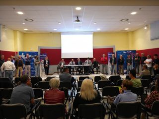 Nelle foto alcuni momenti dell'assemblea di zona tenuta martedì