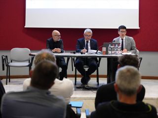 Nelle foto alcuni momenti dell'assemblea di zona tenuta martedì