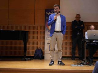 Alcuni momenti dall'assemblea di zona tenuta in Sala Fenoglio Alcuni momenti dall'assemblea di zona tenuta in Sala Fenoglio