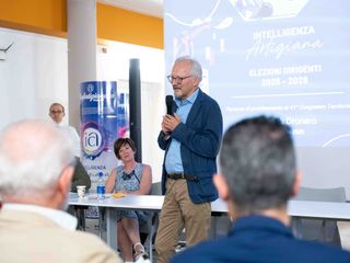 Alcuni momenti dell'assemblea di zona tenuta a Dronero