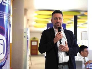 Alcuni momenti dell'assemblea di zona tenuta a Dronero